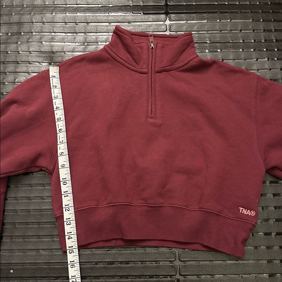 Aritzia Maroon Half-Zip Cropped Sweatshirt - Picture 10 of 10